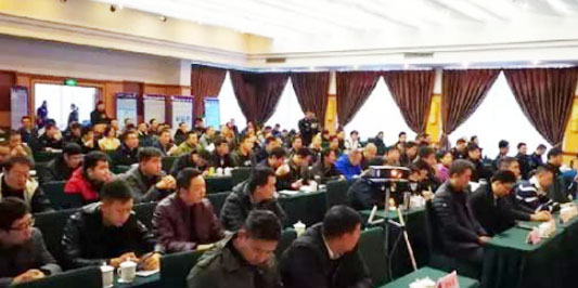 f26225cd8538386ab2dd928ac3005b2e.jpg 的冯绍峰大二十人.jpg